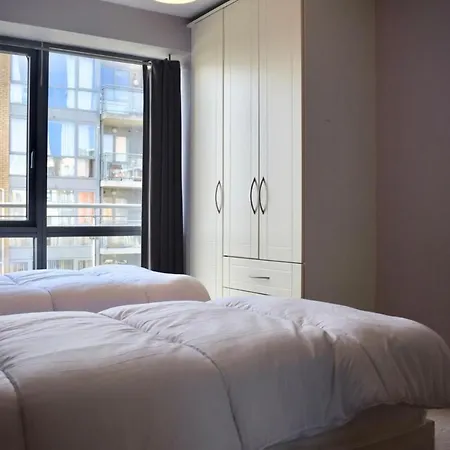 Top Floor With Stunning Views 8 * Dublin