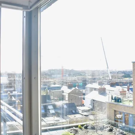Top Floor With Stunning Views 8 Apartment